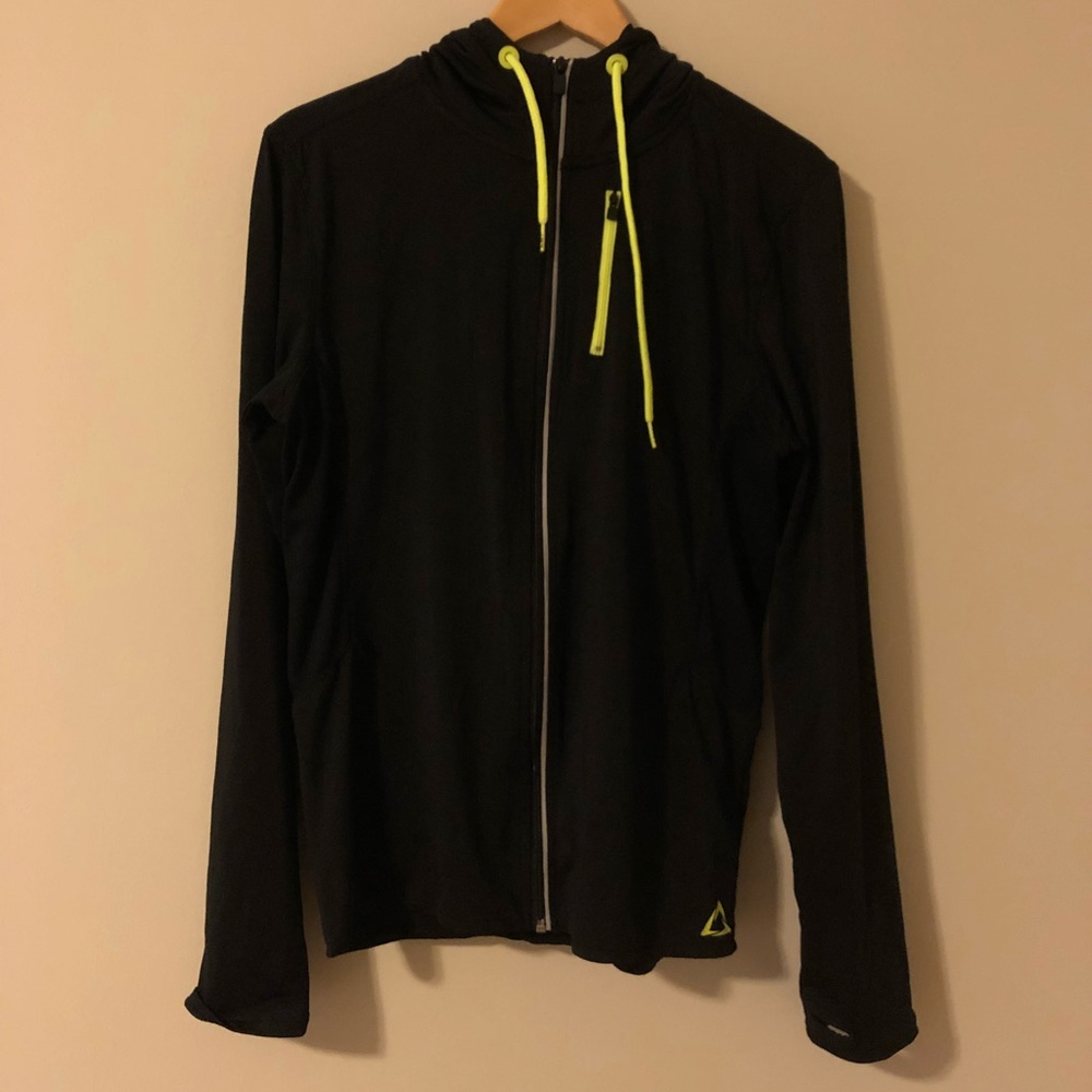Athletic Pullover Top